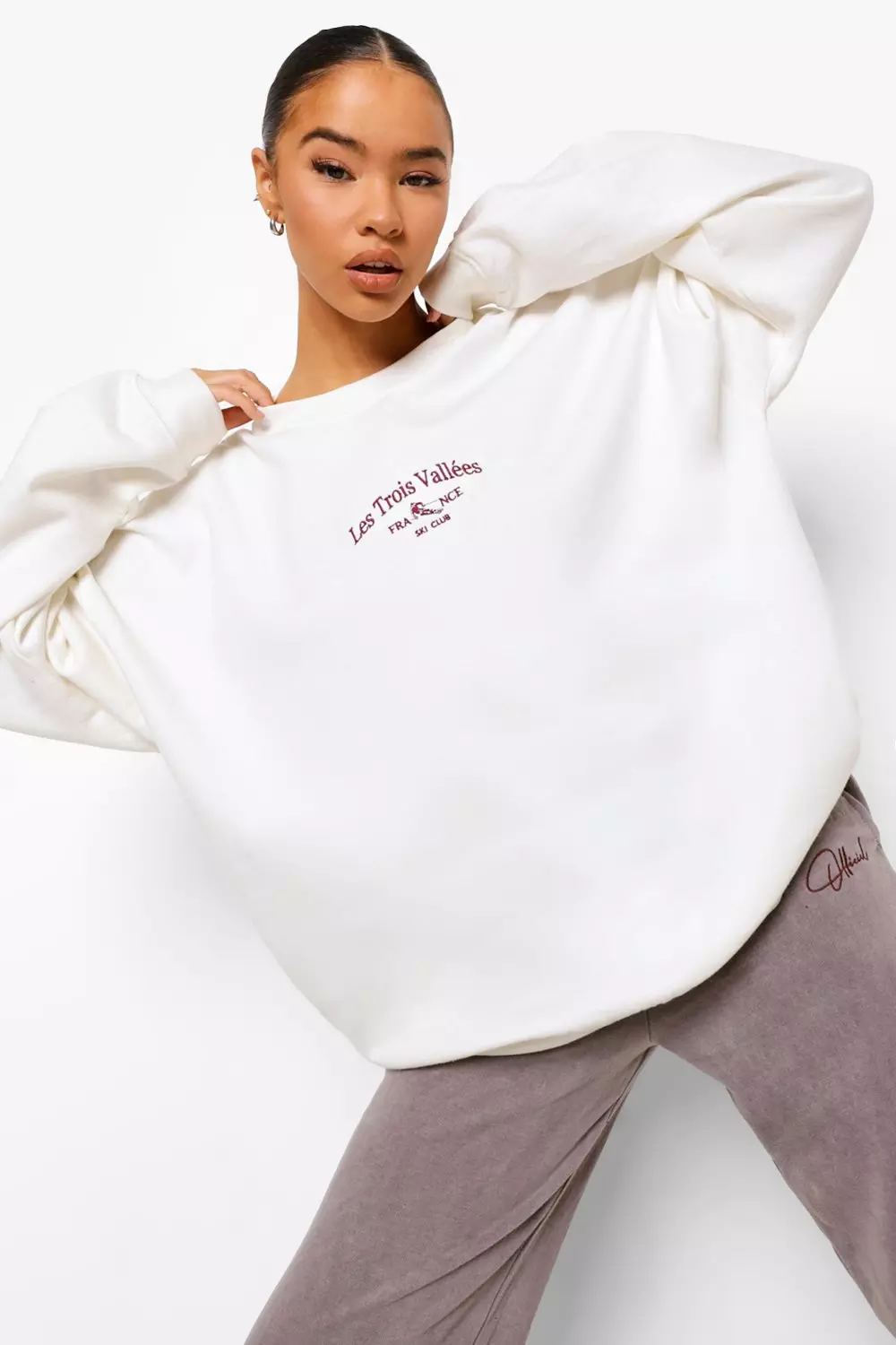 Embroidered ski sweatshirt hotsell